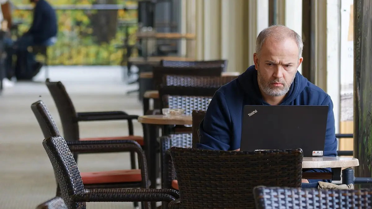 Zastosowania laptopów w różnych branżach – innowacje i korzy