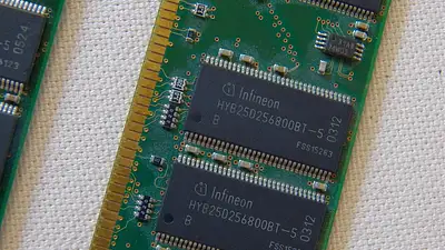 Samsung HBM4: Rewolucja w pamięci komputerowej 2025