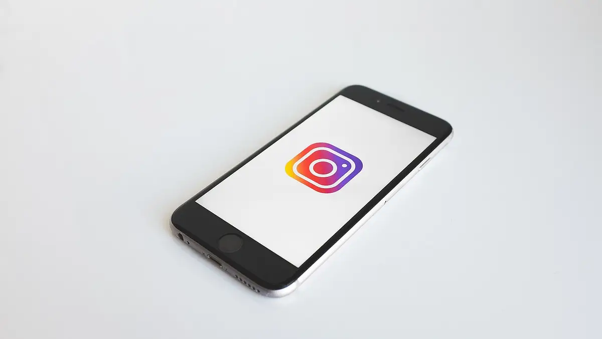Jak dodać administratora na Instagramie – konto firmowe krok
