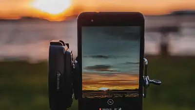 Jak dodać wyróżnione relacje na Instagramie – poradnik 2025