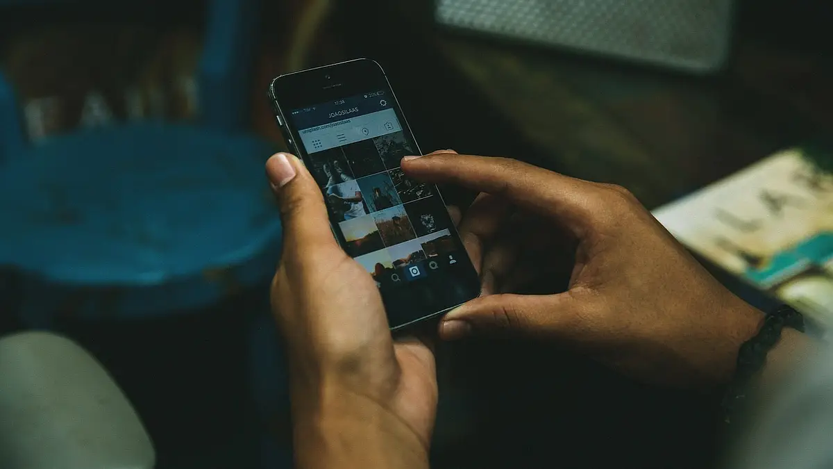 Jak usunąć komentarz na Instagramie? Praktyczny poradnik