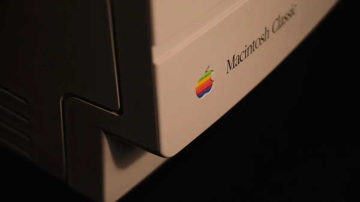 Komputery Macintosh – przewodnik po modelach i akcesoriach A