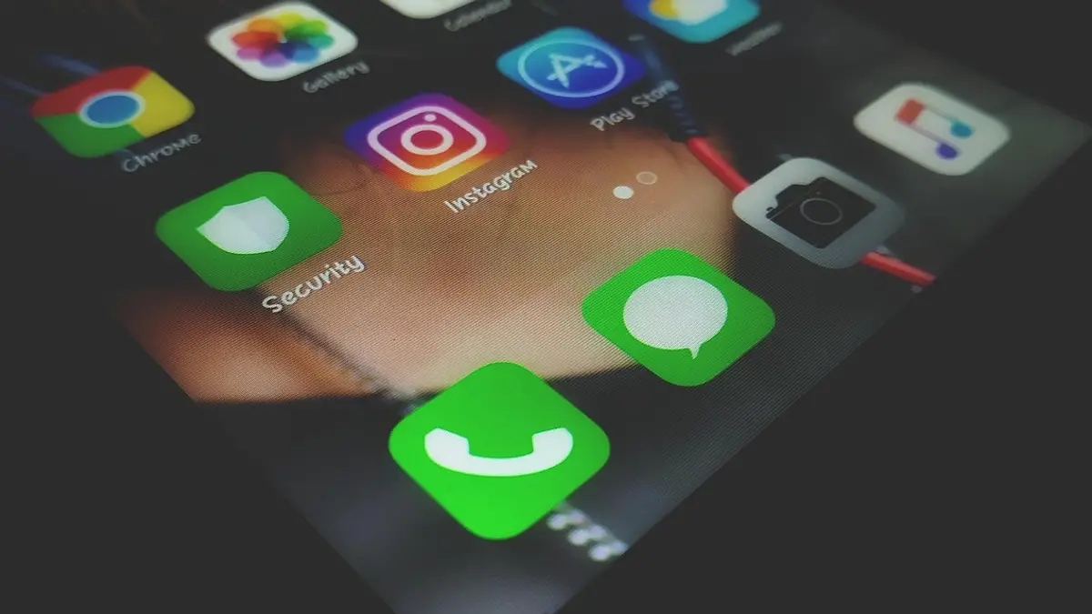 Jak stworzyć skuteczne bio na Instagramie – poradnik 2025