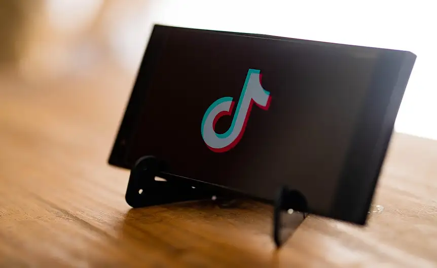 Jak dodac efekty na tiktoka szybki poradnik edycji