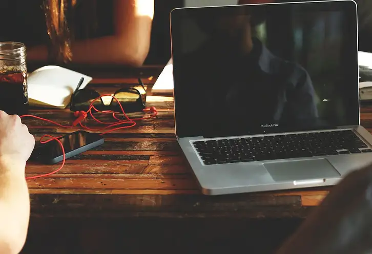 Rodzaje laptopów: Odkryj idealny model dla siebie