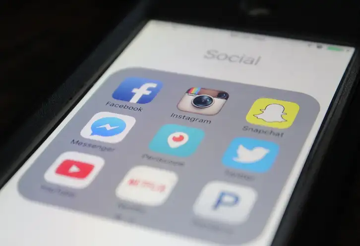 Jak przyspieszyć film na Instagramie? Skuteczne metody!