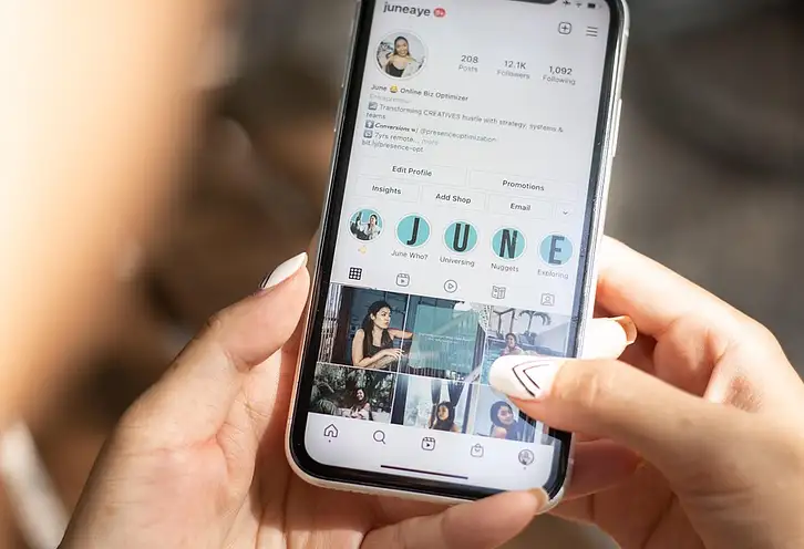 Co napisać w bio na Instagramie? Przykłady pełne inspiracji