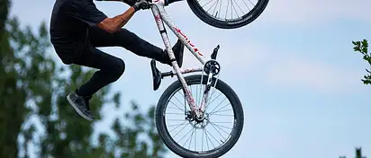 Jak zrobić relacje na Instagramie? Odkryj tajniki story