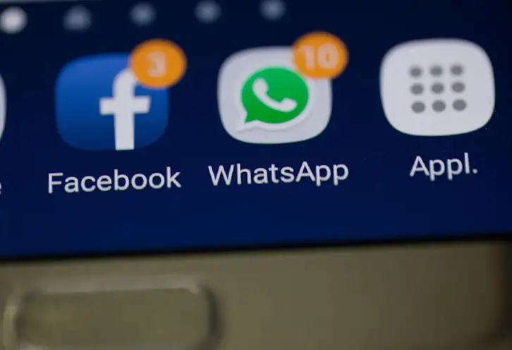 Jak cofnąć polubienie na Facebooku? Szybkie usunięcie reakcj