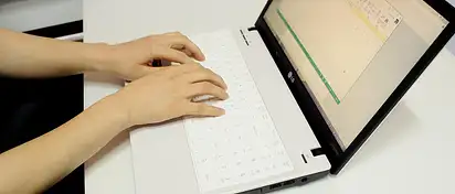 Tani dobry laptop do 1000 zł – idealny wybór dla Ciebie