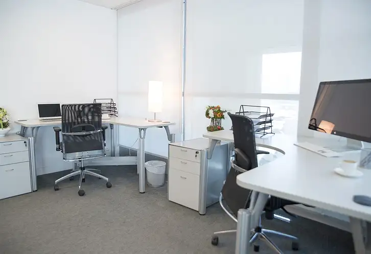 Komputer biurowy - Wydajność i styl w pracy