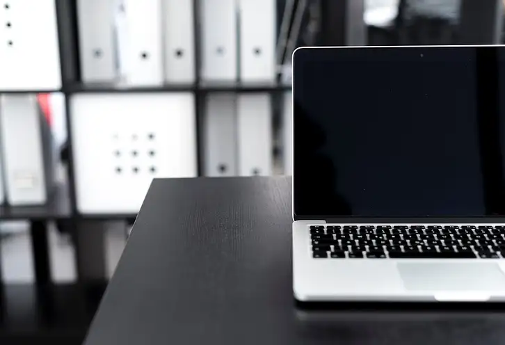 Najlepsze laptopy do 5000, które zaskoczą wydajnością