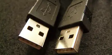 Huby USB i adaptery do laptopów – zwiększ funkcjonalność spr