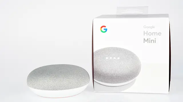 Głośnik Google Home pobiera setki GB danych. Jest poprawka