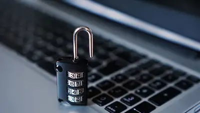 Cyberbezpieczeństwo: Kluczowe zagrożenia i najlepsze praktyk