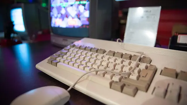 Komputery retro – historia, renowacja i gry klasyczne