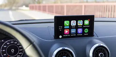 Gemini w Google Maps na CarPlay: zmiana trasy i postoje głosem