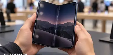 iPhone Duo: pierwsze zgłoszenia pękających ekranów przy zawiasie