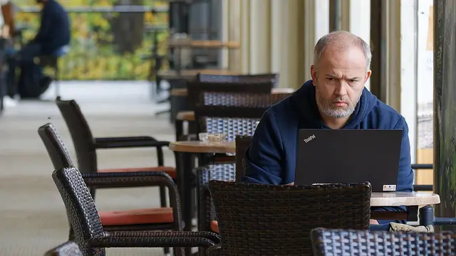 Zastosowania laptopów w różnych branżach – innowacje i korzy