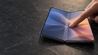 Składany iPhone Duo ma miękki ekran przy zawiasie