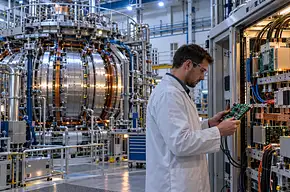 Helion i CFS dostaną 260 mln dolarów. USA obejmą udziały