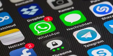 Fałszywy WhatsApp w Google Play. Jak rozpoznać kopię?