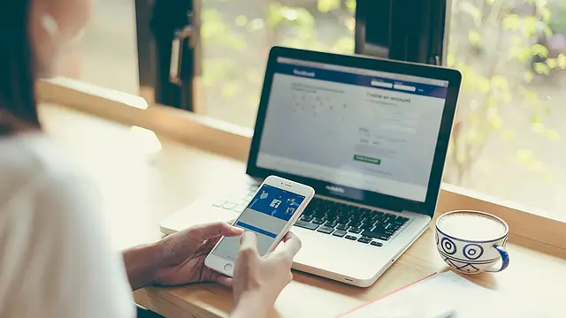 Jak zrobić ankietę na Facebooku – poradnik krok po kroku
