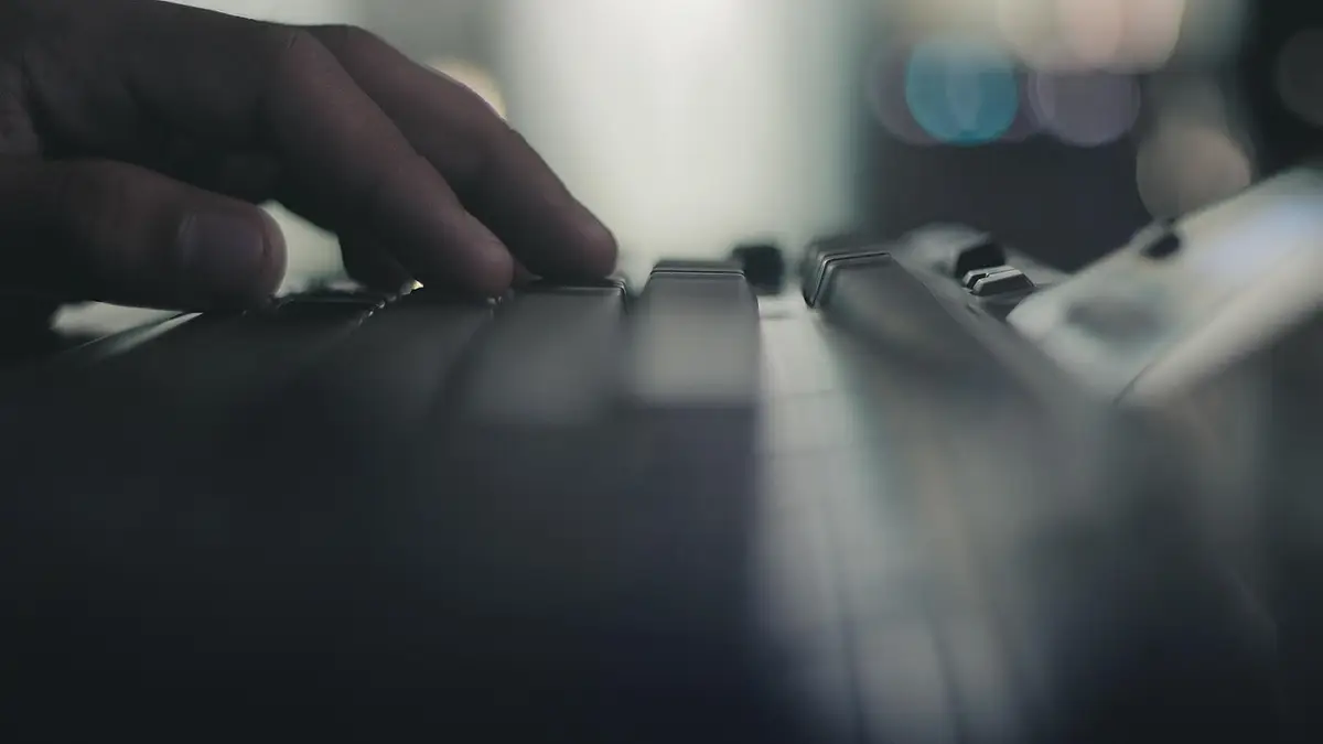 Dobry laptop do 3000 zł – najlepsze modele i porady 2025