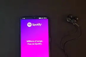 Spotify wymaga skanu QR w planie Family. Jest kara za bra...